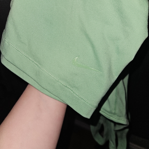 Nike women's medium bright green racerback tank top - Picture 3 of 5